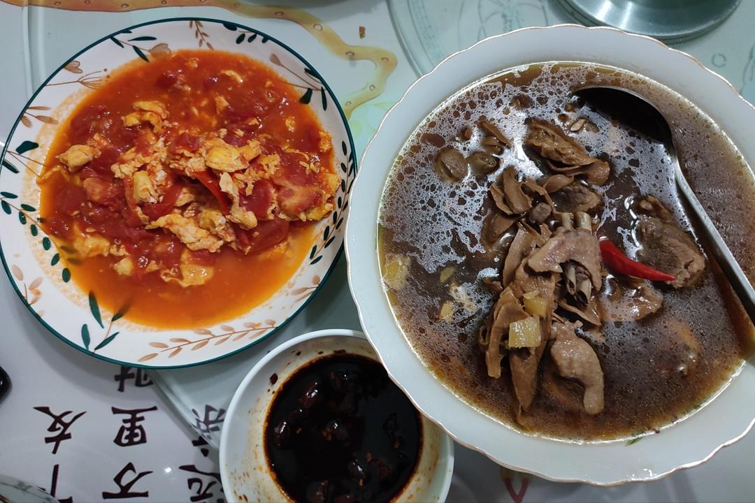 笋干老鸭汤