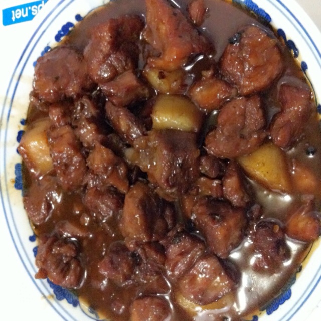 吃着碗里望着锅里的红烧肉