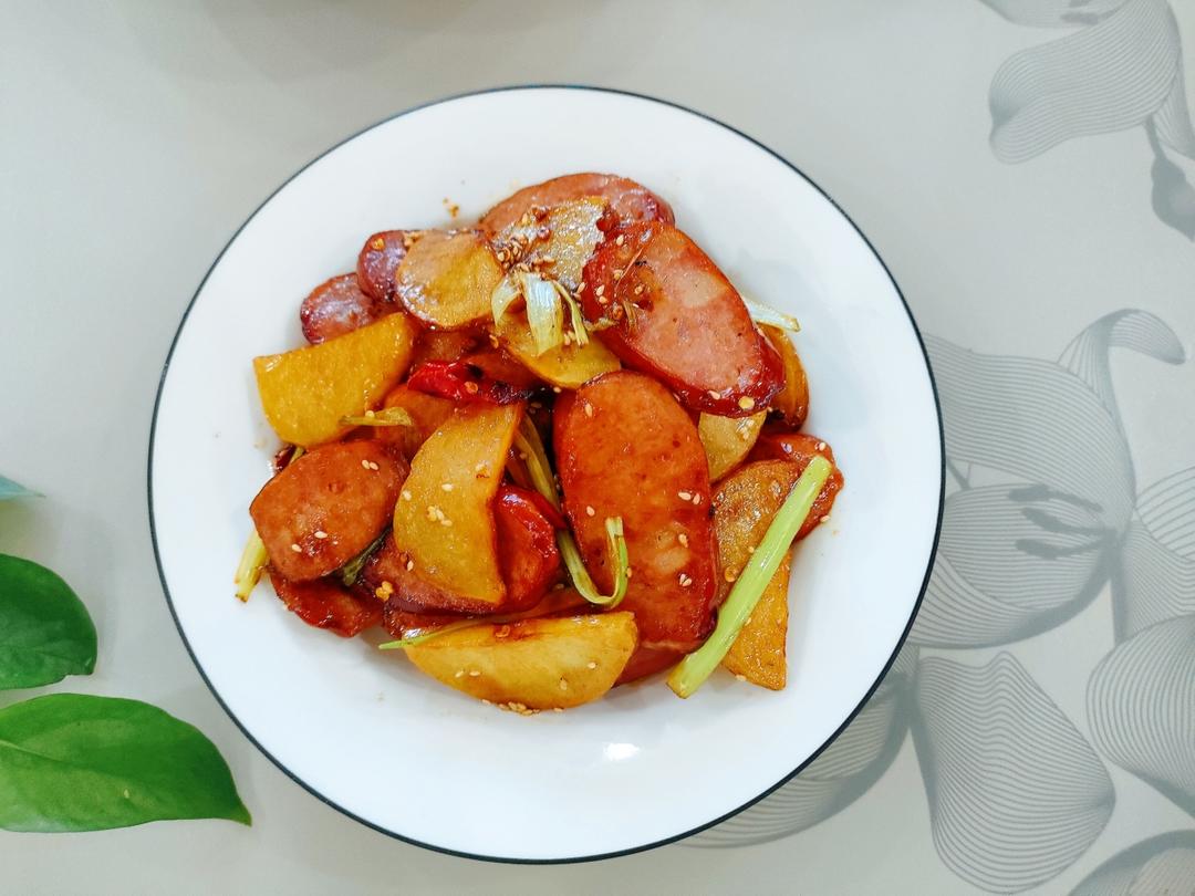 干锅土豆腊肠