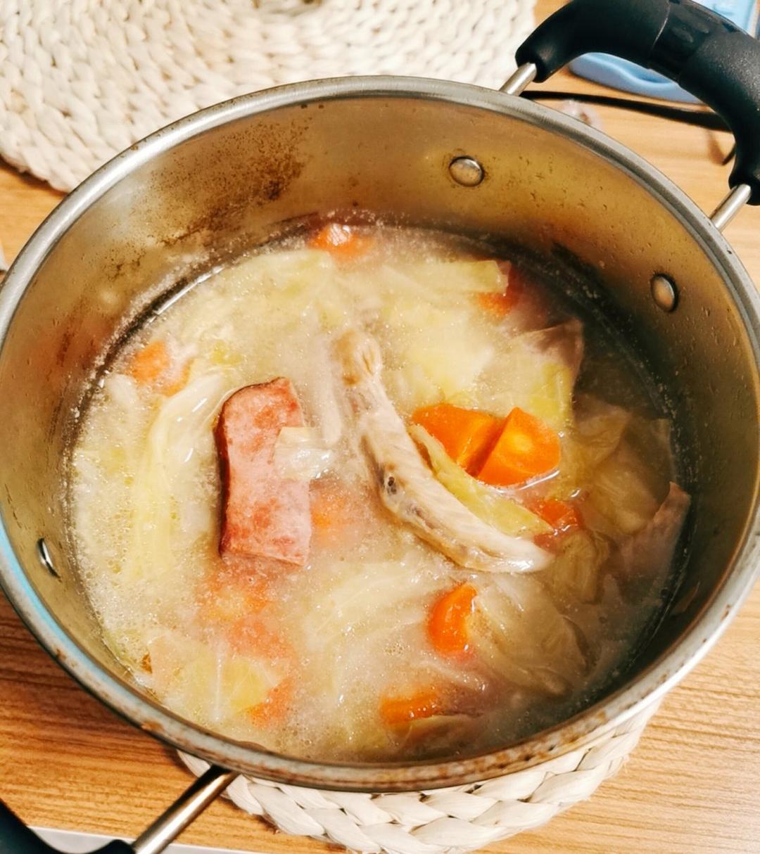 《昨日的美食》之鸡翅法式蔬菜汤