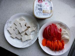 素碗宽面‖番茄味增豆腐拉面的做法 步骤1