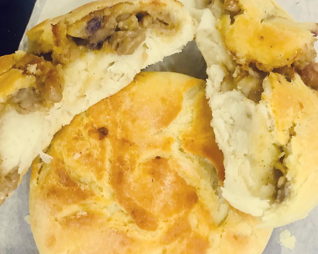 鸡腿肉麦多馅饼