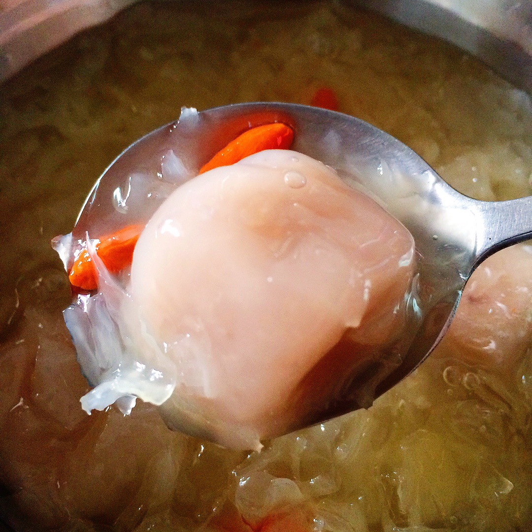 冰糖银耳糖水