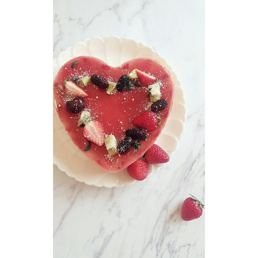 【视频】草莓慕斯蛋糕～抓住草莓季的尾巴