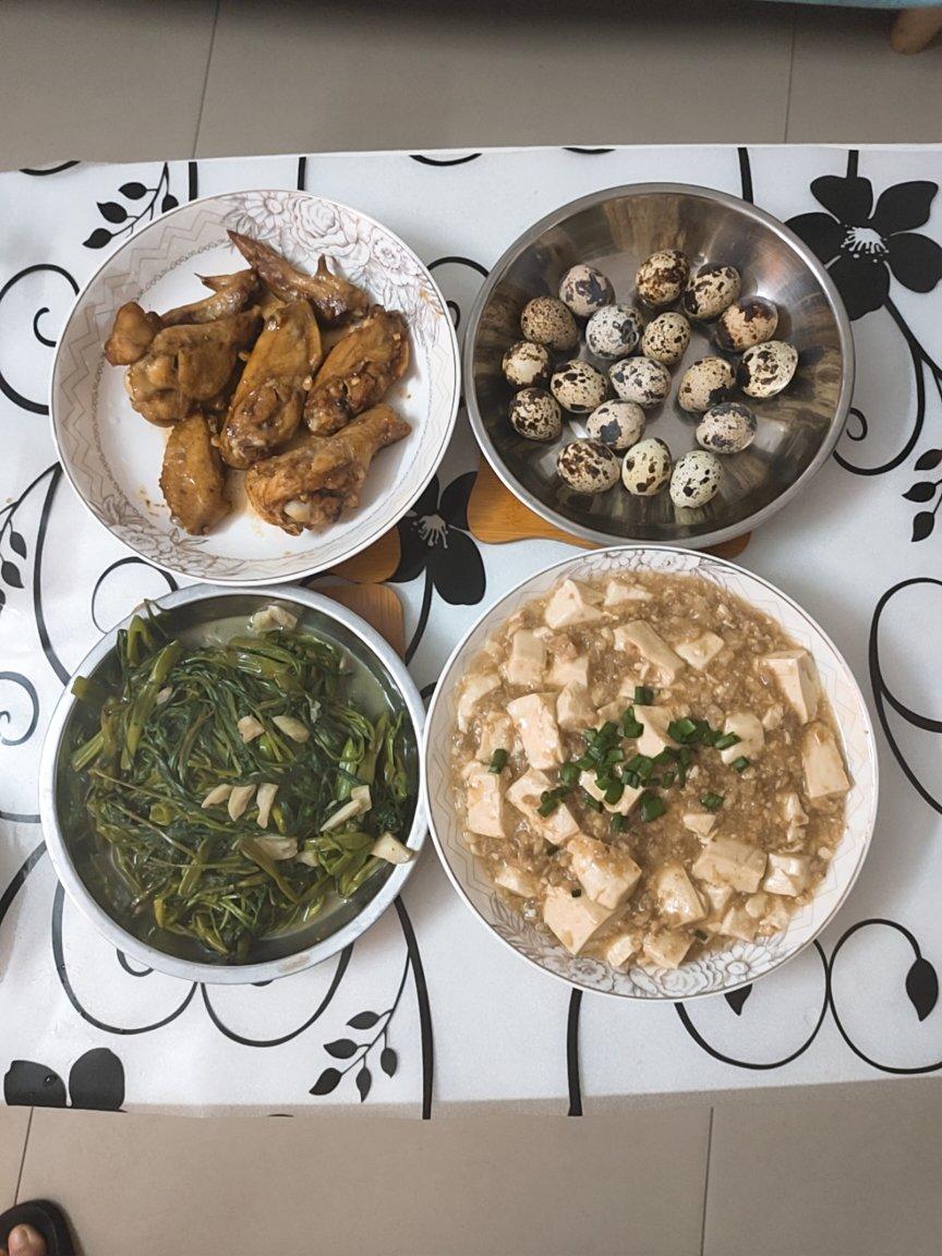 超级下饭的香菇肉沫豆腐