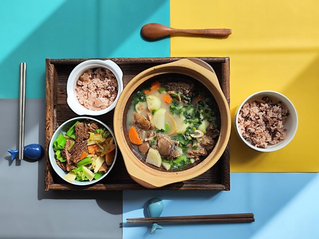 午餐•2026年2月22日