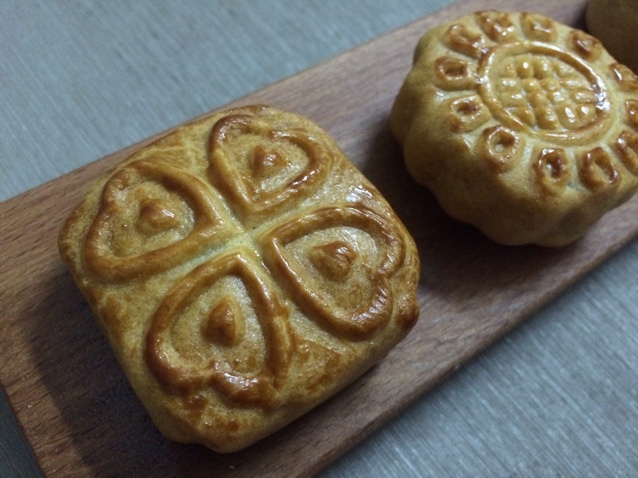 广式月饼——蛋黄莲蓉月饼