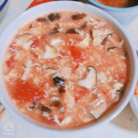 超番茄肥牛菌菇汤