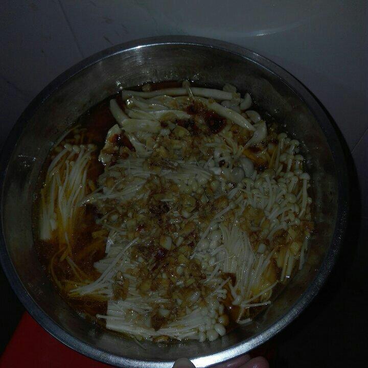 蒜蓉蒸金针菇