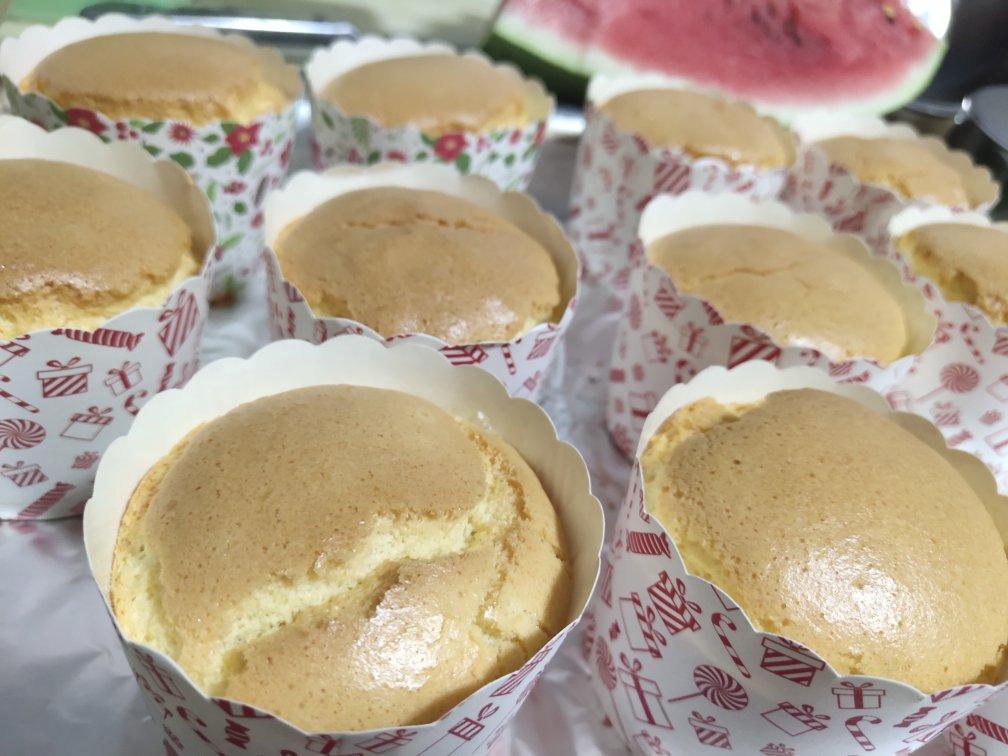 纸杯蛋糕 8寸戚风蛋糕的量