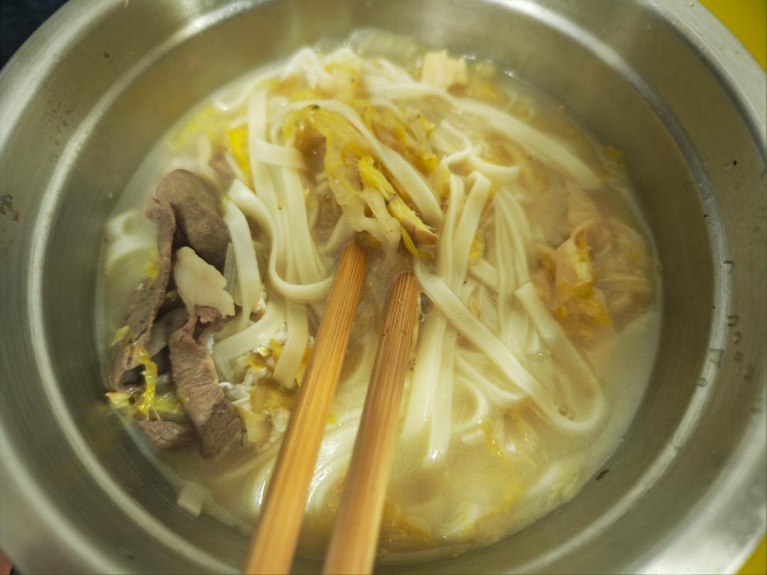 羊肉汆儿酸菜面