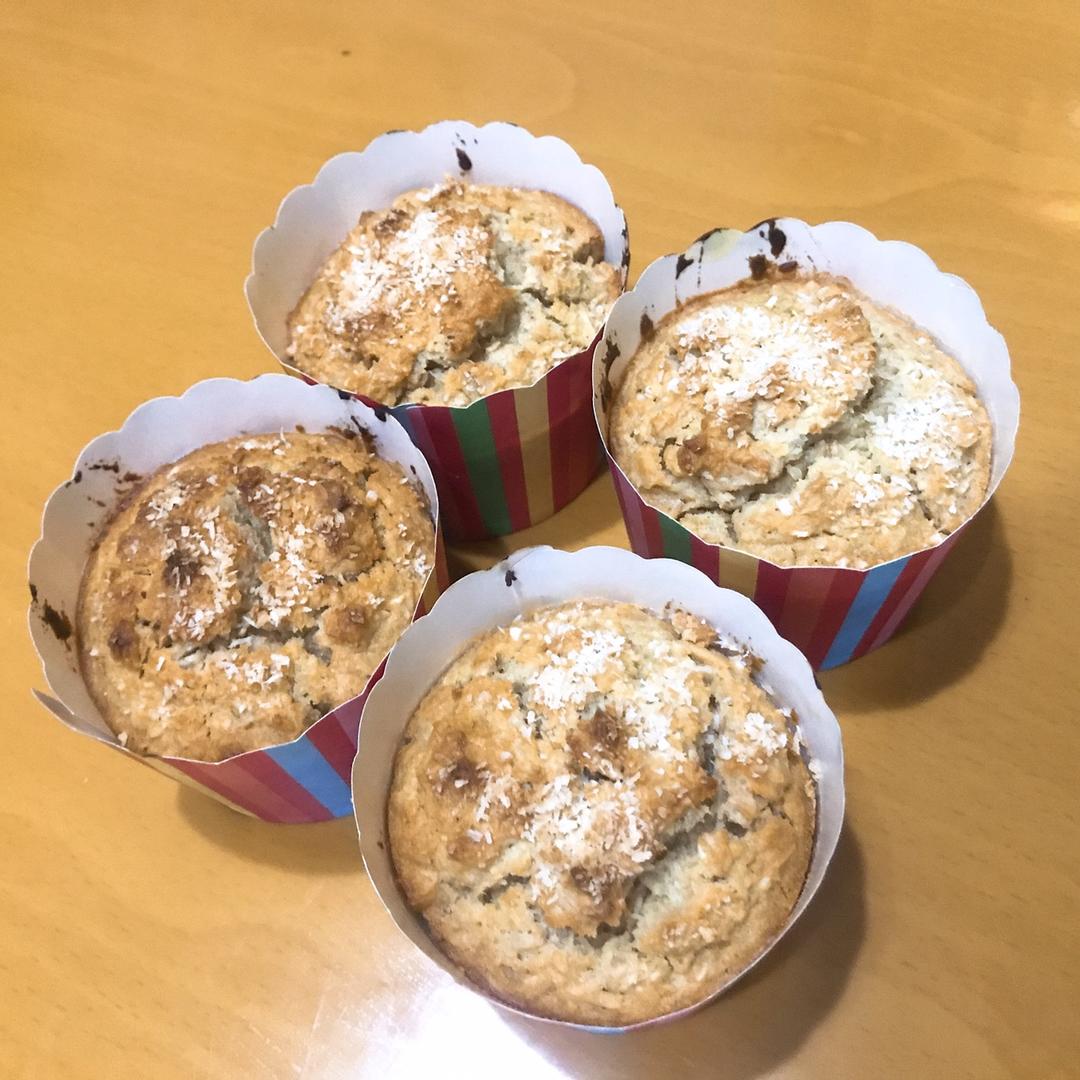 椰丝燕麦马芬<Coconut Oat Muffins>