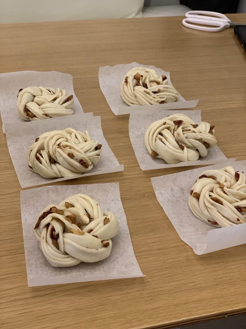 手把手教你蒸既简单又好看又好吃的花花朵🌺花卷（动图图解，一次发酵）