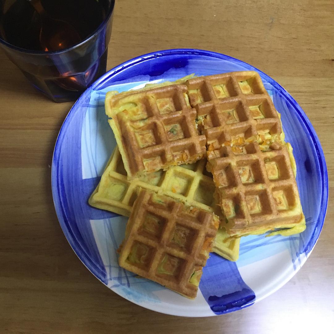 胡萝卜鸡蛋华夫饼