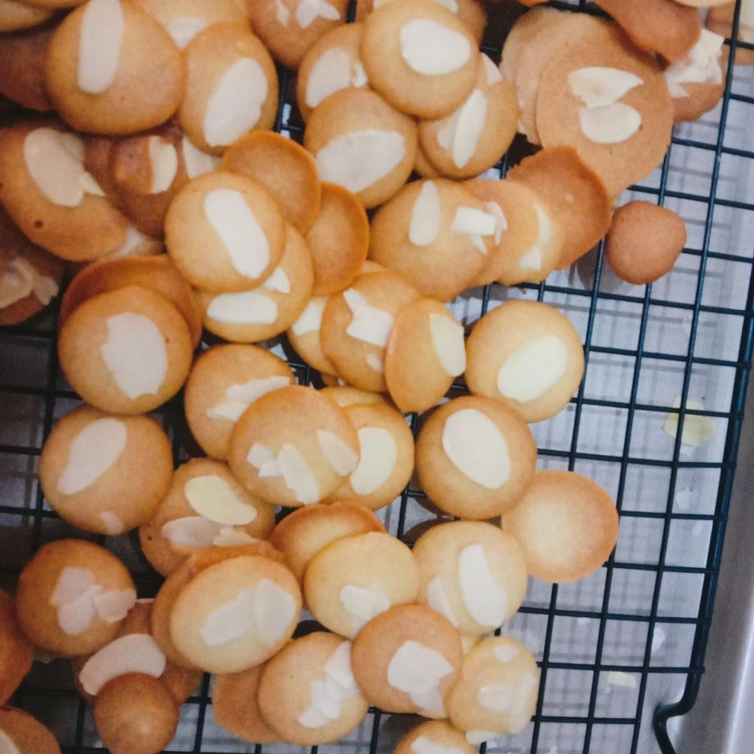 杏仁饼干，黄油杏仁脆