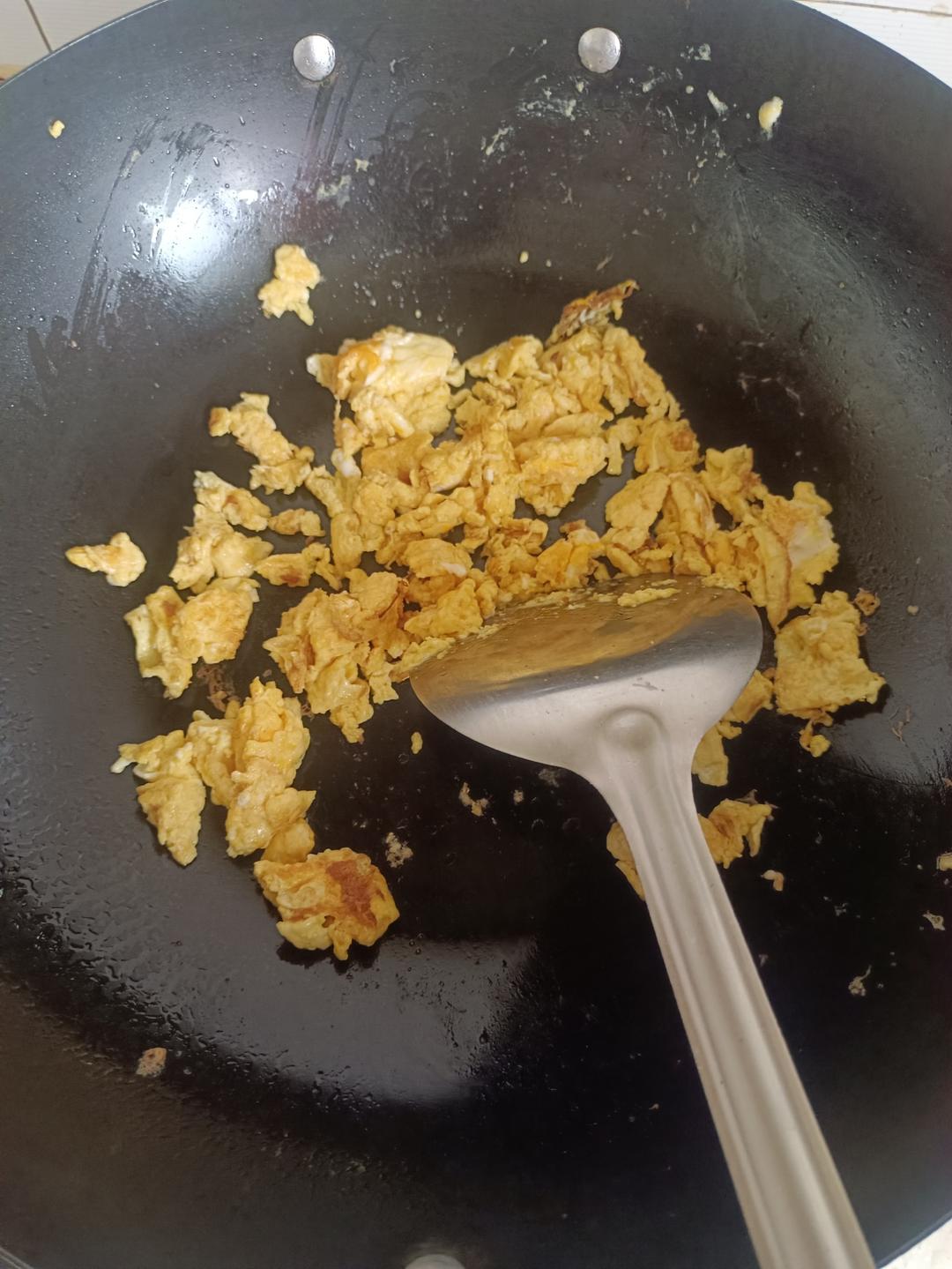 生菜炒鸡蛋很下饭🌶️