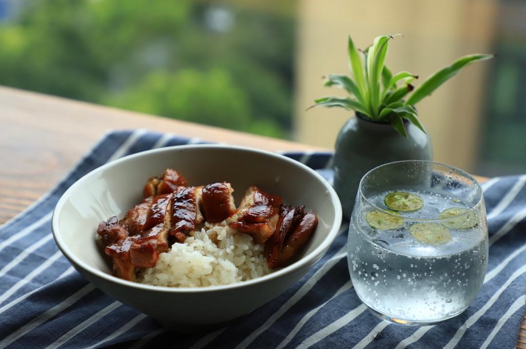 照烧鸡腿饭