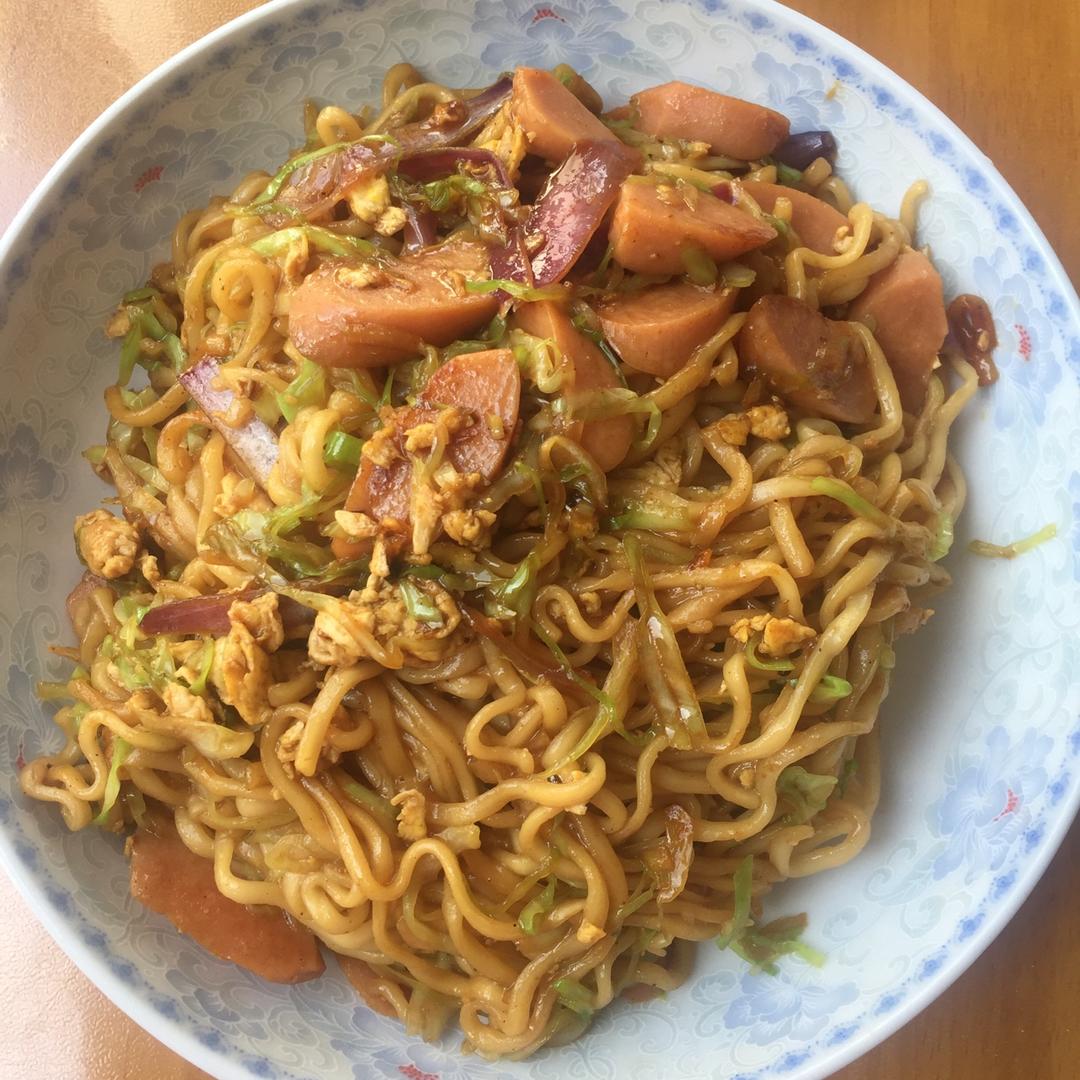 秘制酱油炒面
