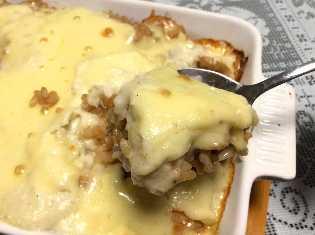 海鲜焗饭 Seafood Fried Rice with Cheesy Topping