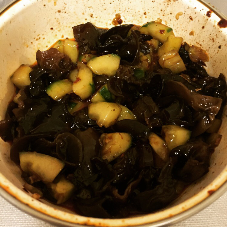 凉拌黄瓜