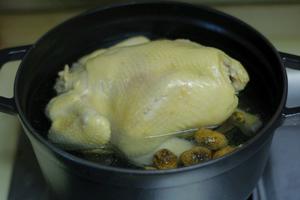 「鸡」祥如意-姬松茸菌菇鸡汤—Staub铸铁锅的做法 步骤3