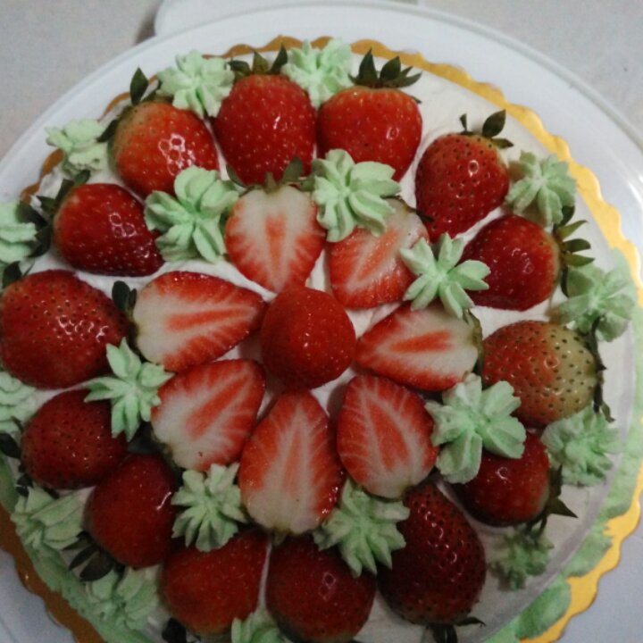 草莓生日蛋糕