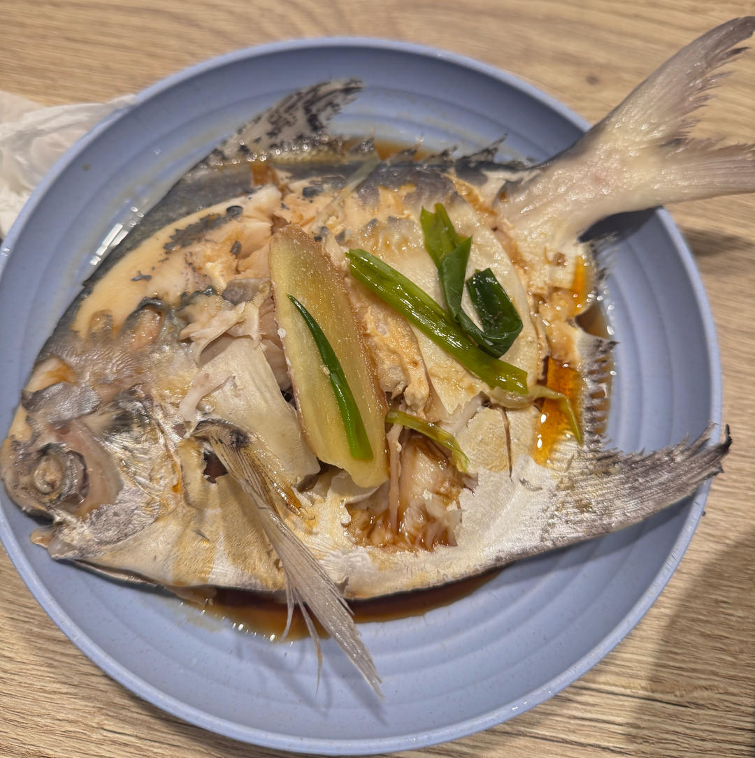 清蒸白鲳鱼