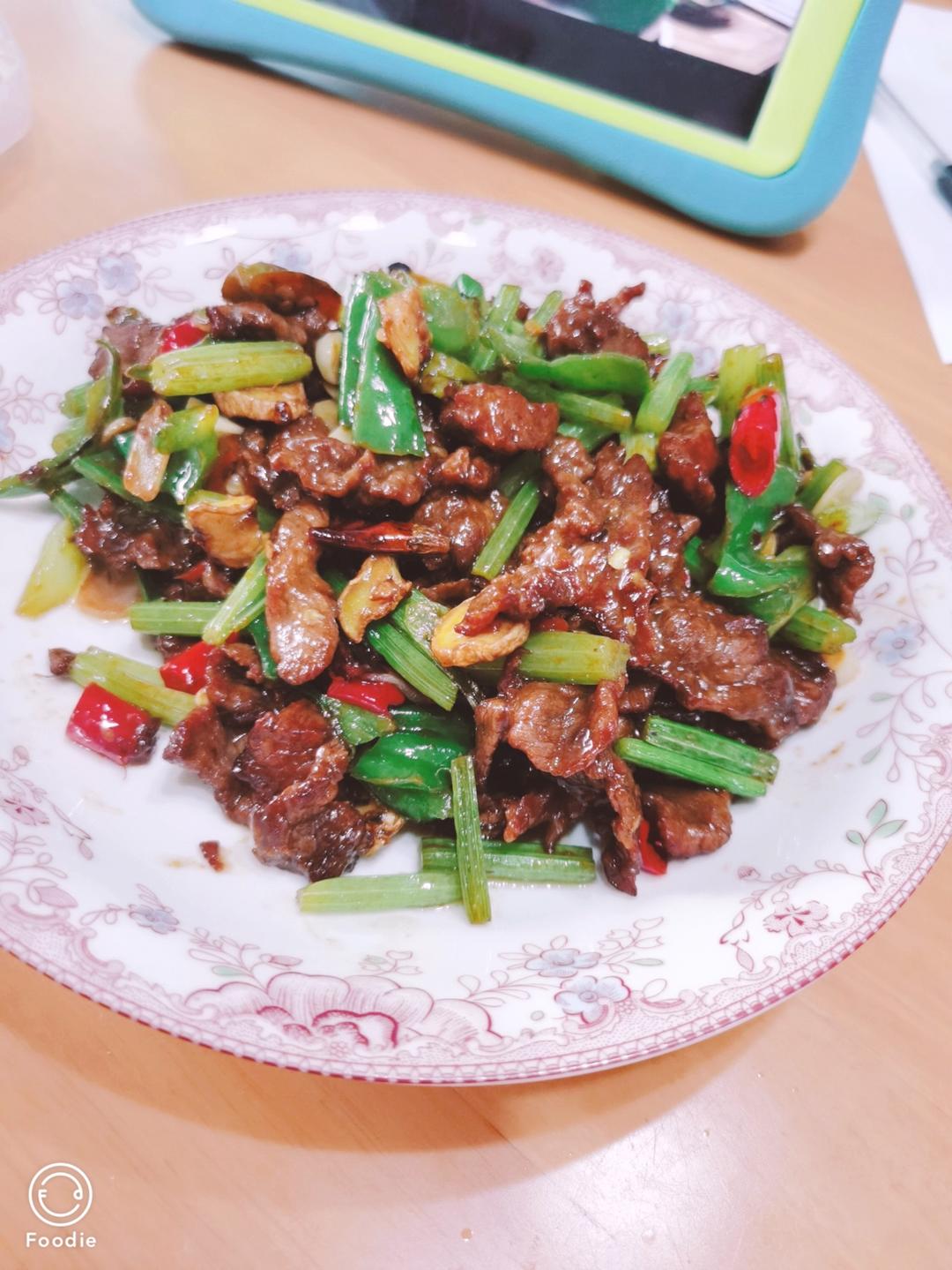 小炒牛肉