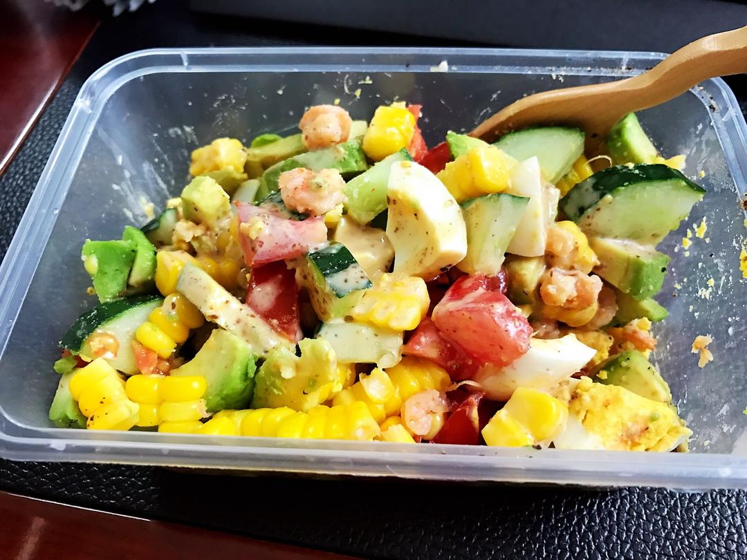 【减脂小厨房】牛油果沙拉