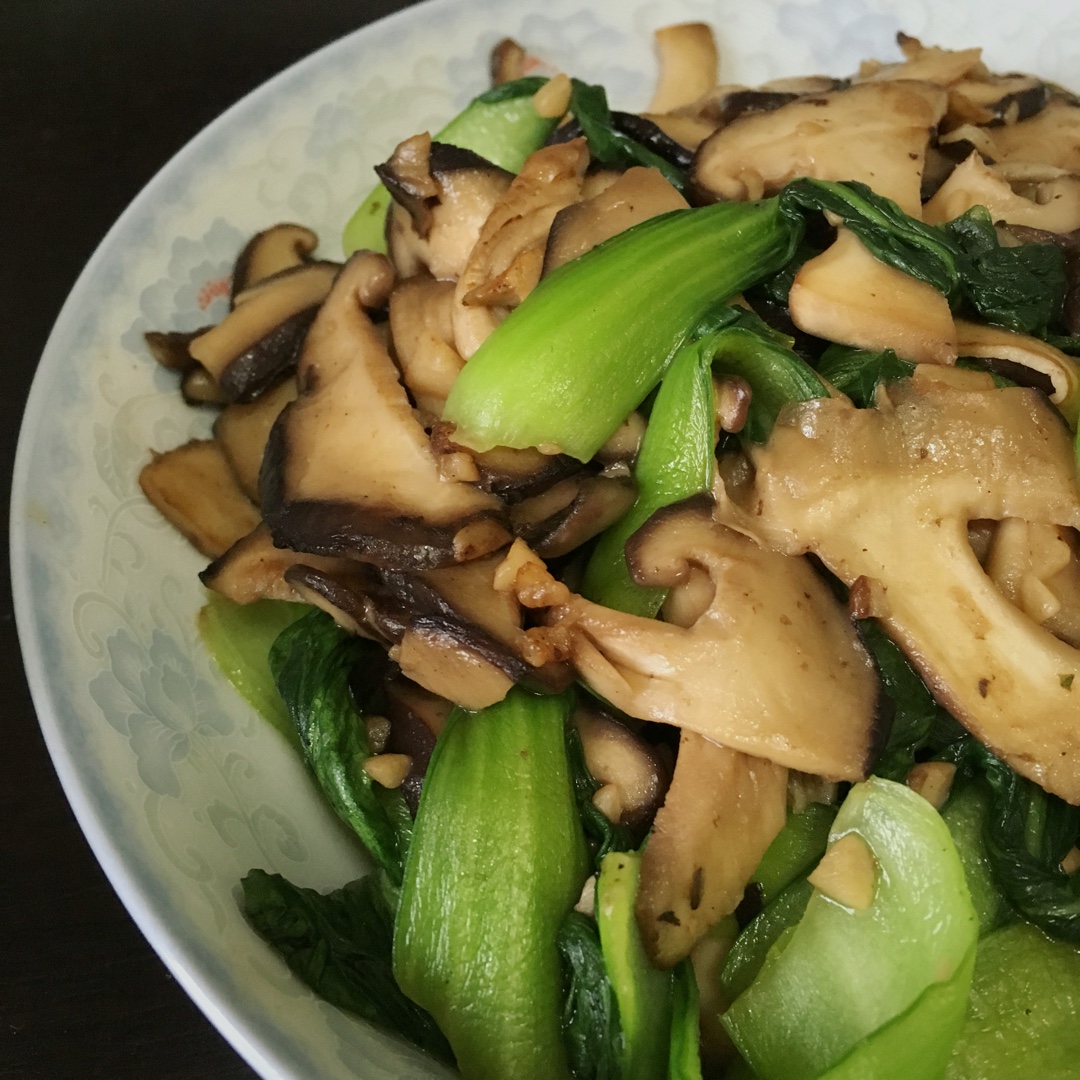 老丁的私房菜-香菇炒油菜