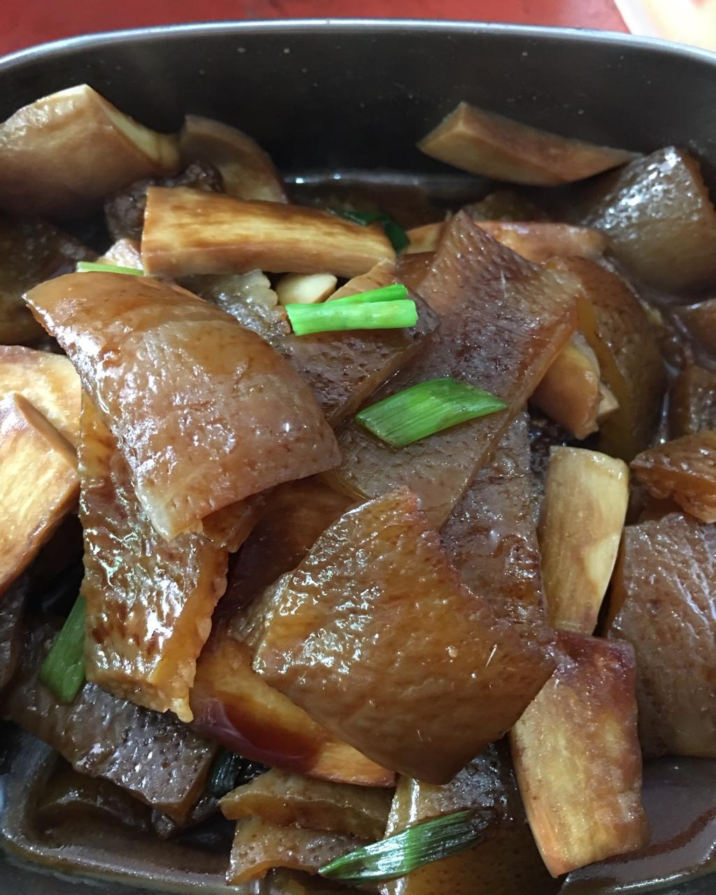 红烧猪皮