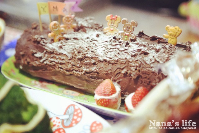 圣诞树干蛋糕（Christmas Log）