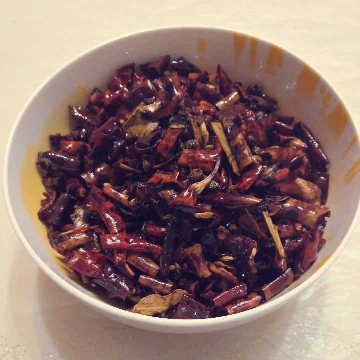 火锅底料炒制
