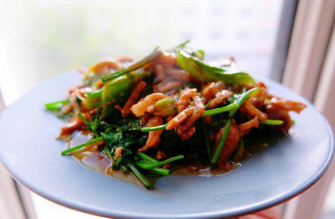 咸香微辣肉丝虎皮尖椒