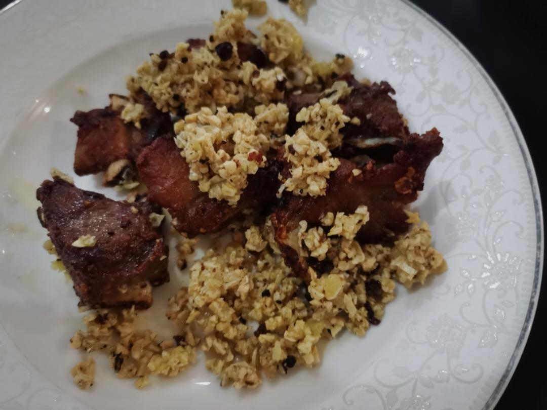 金牌蒜香排骨