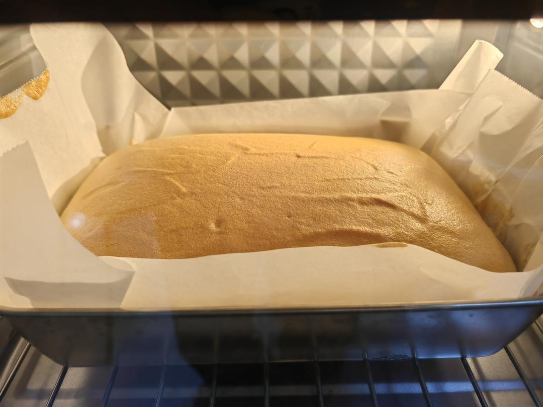 堪比柯基屁股
爆浆芝士🧀古早蛋糕