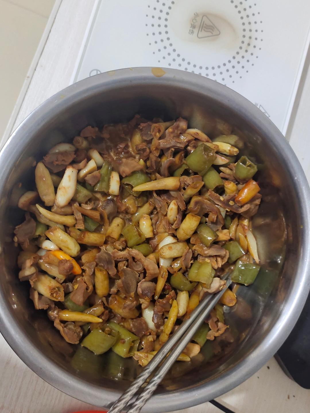 开胃的酸辣鸡胗（鸡杂）