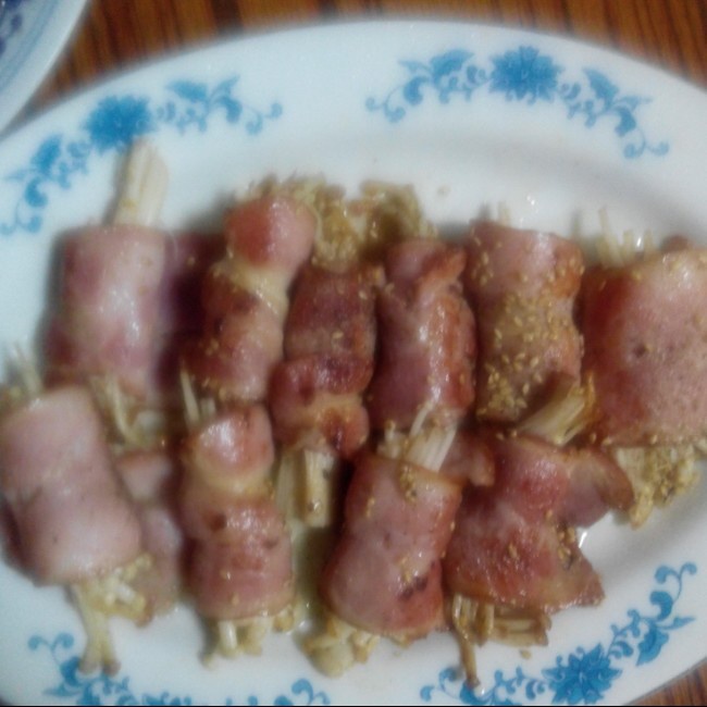 香煎培根金针菇卷