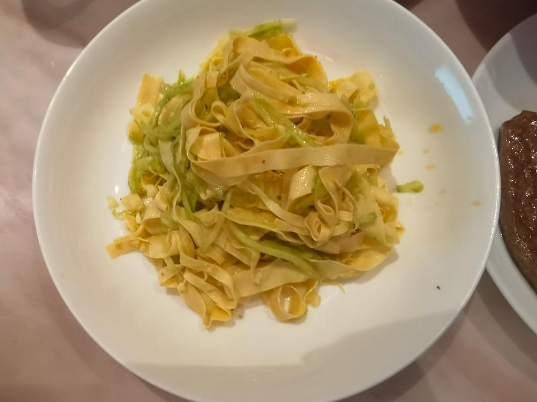凉拌黄瓜豆腐皮