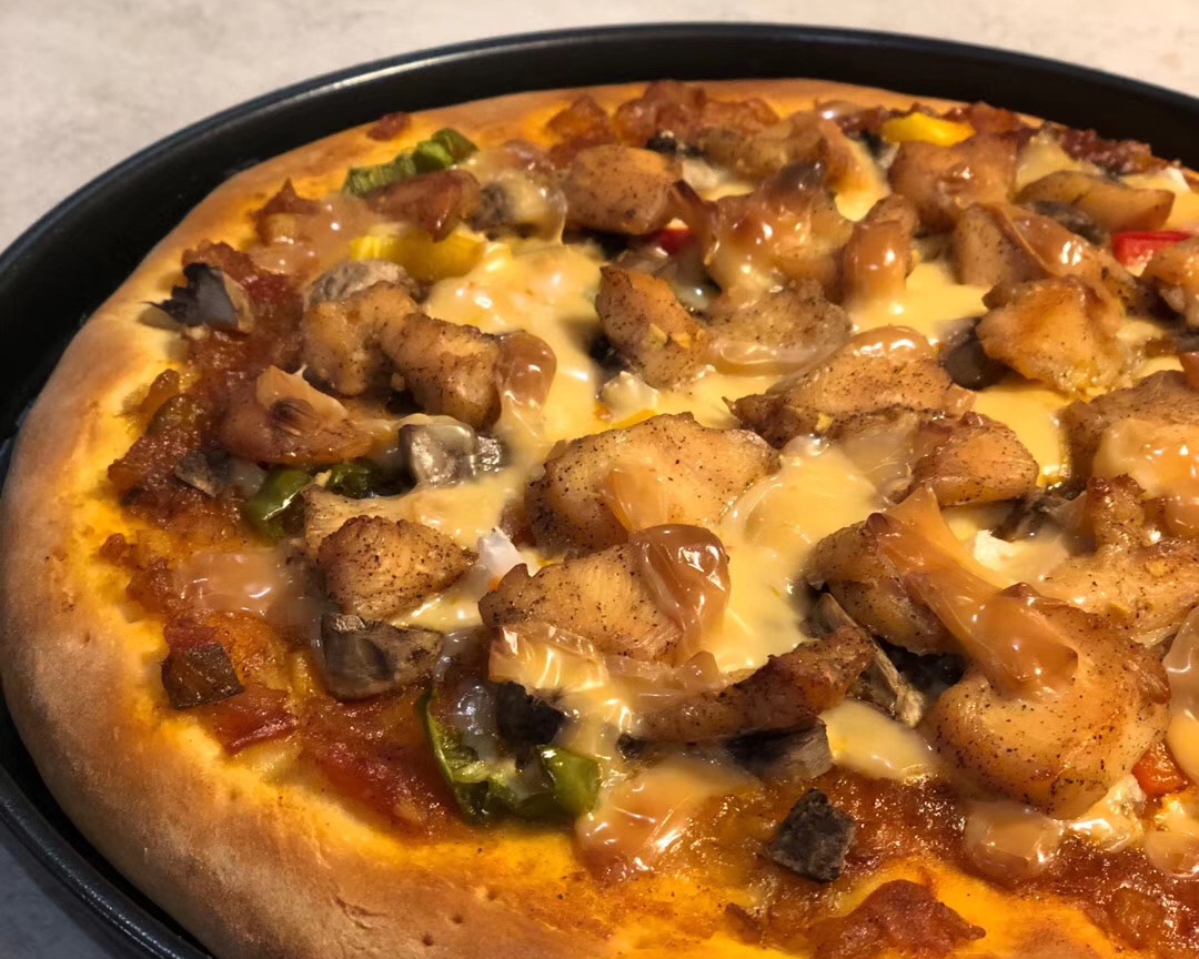鸡肉蘑菇芝士披萨