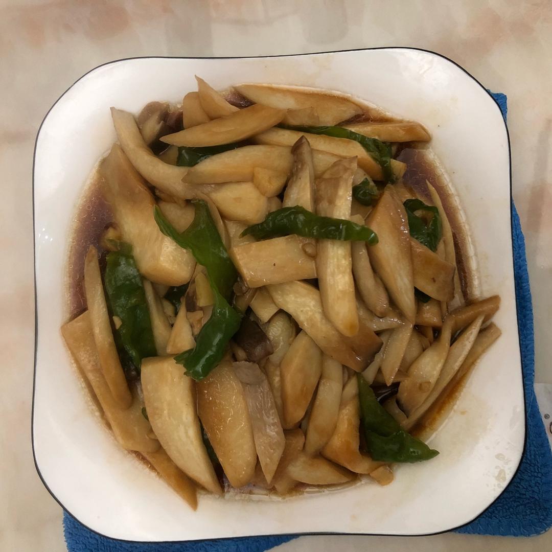 青椒素炒杏鲍菇