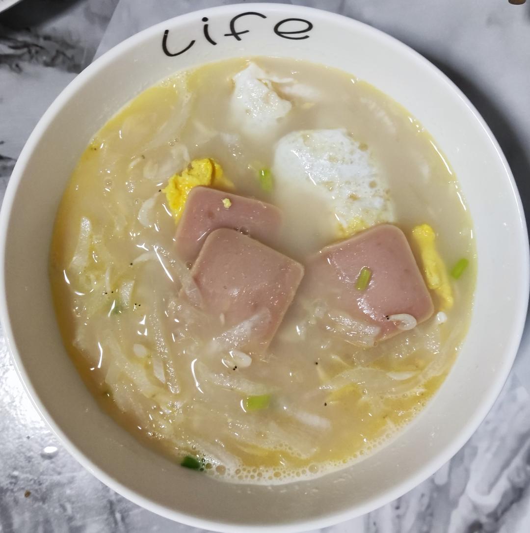 【汤粥羹】美味减脂餐03——白萝卜鸡蛋汤的做法