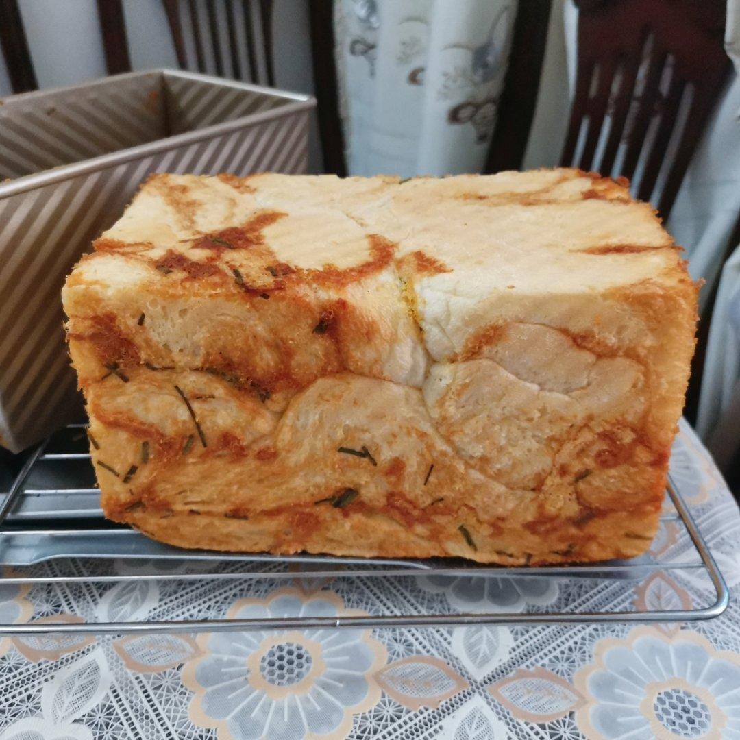 香葱肉松吐司