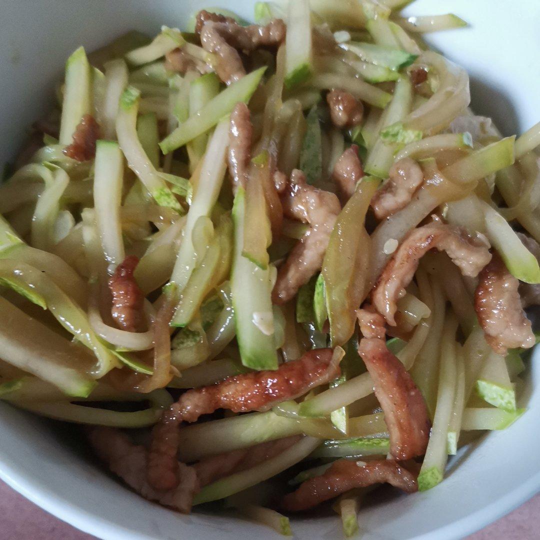 黄瓜炒肉