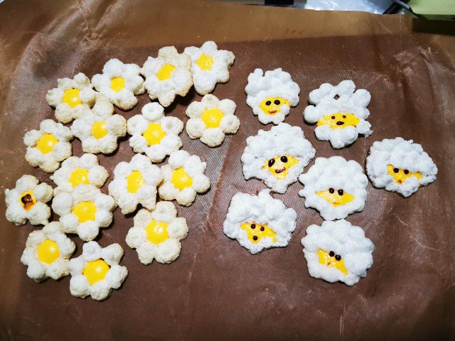 型妹零食：鸡蛋溶豆