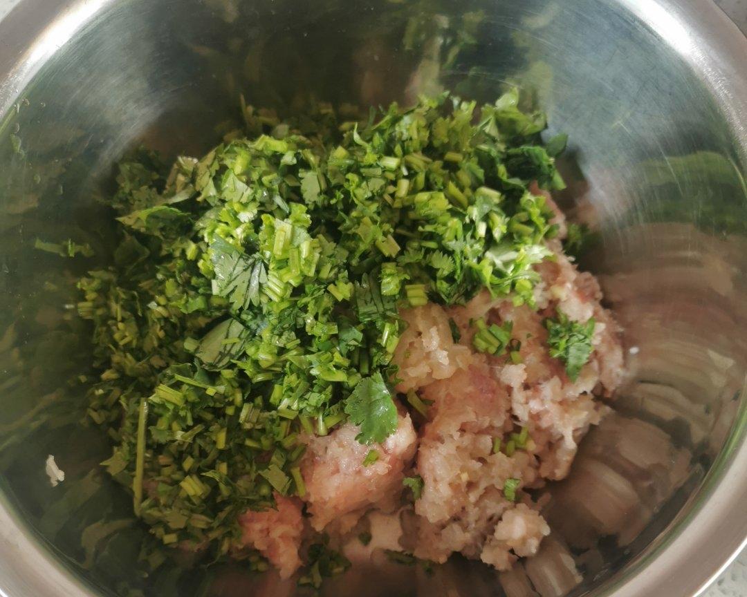 鲅鱼馅水饺的做法
