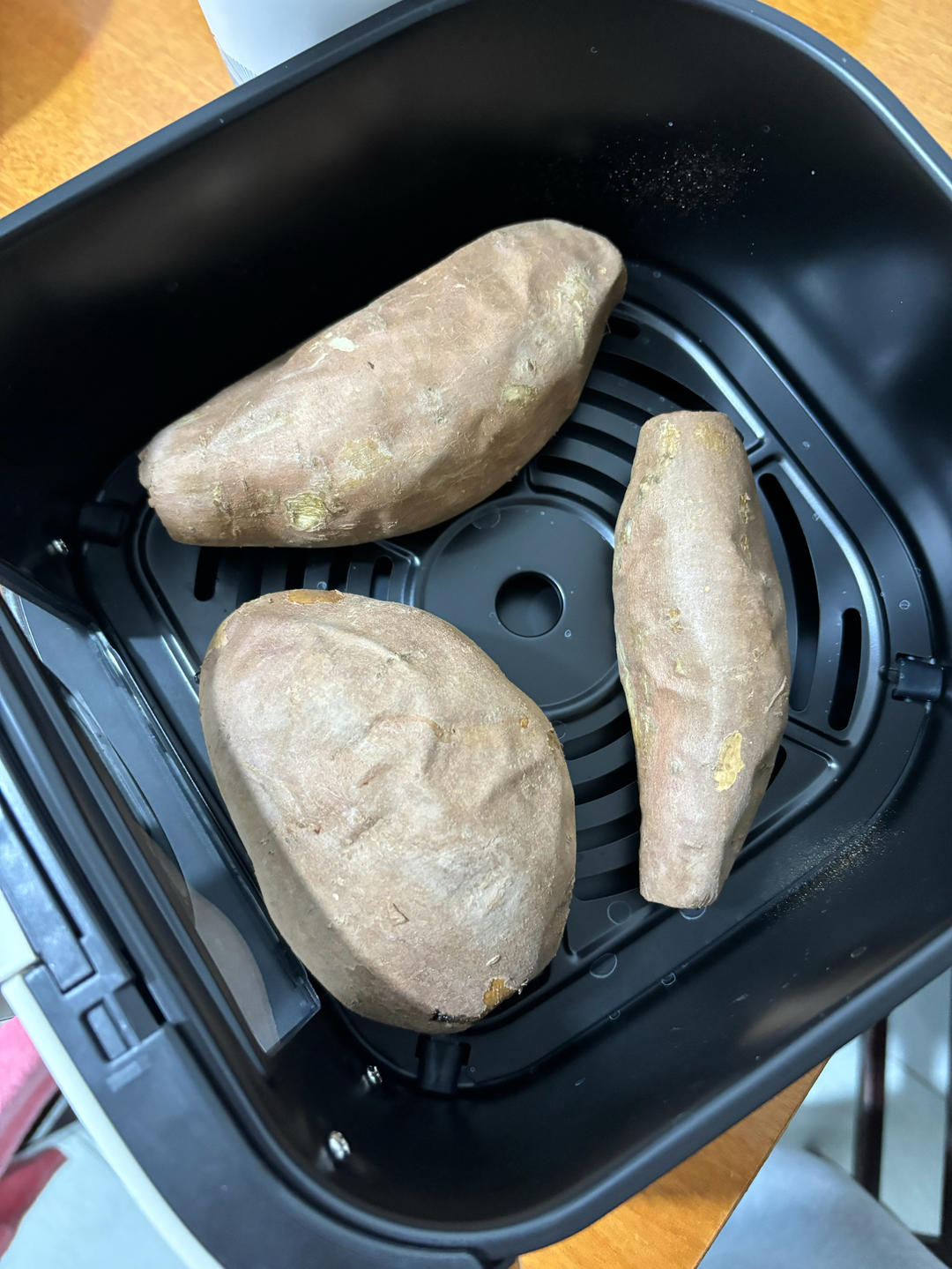 空气炸锅烤红薯(超级简单)