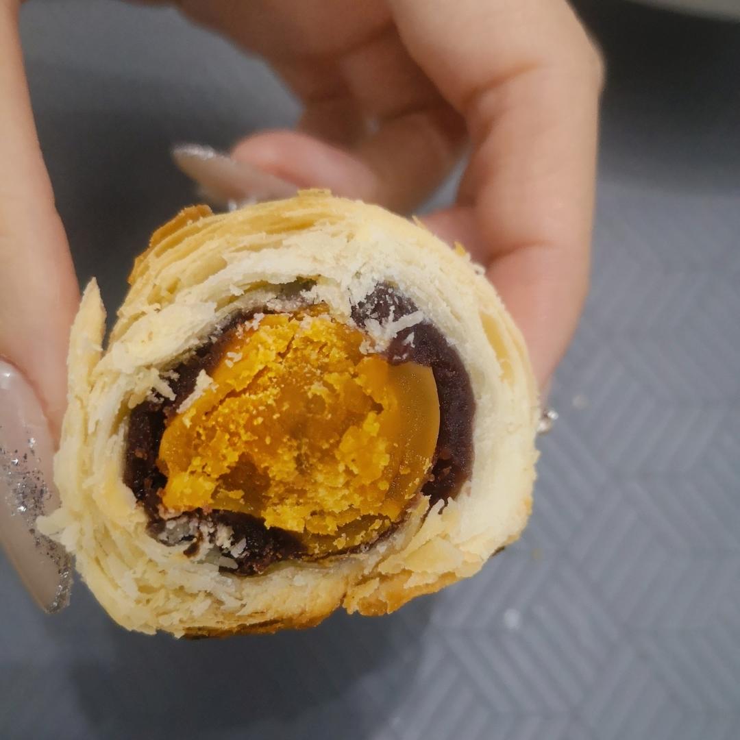 蛋黄酥：抹茶酥：（奶黄味）