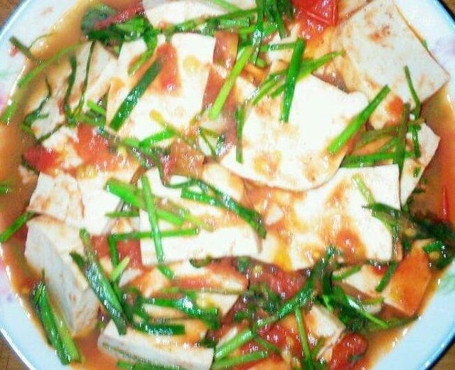 西红柿韭菜炖嫩豆腐的做法