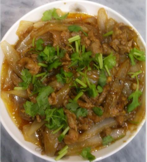 肉炒洋葱的做法